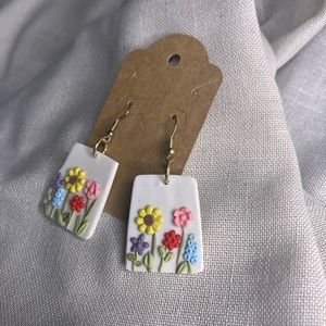 Floral dangle Earrings